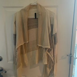 nice multi color cardigan/wrap